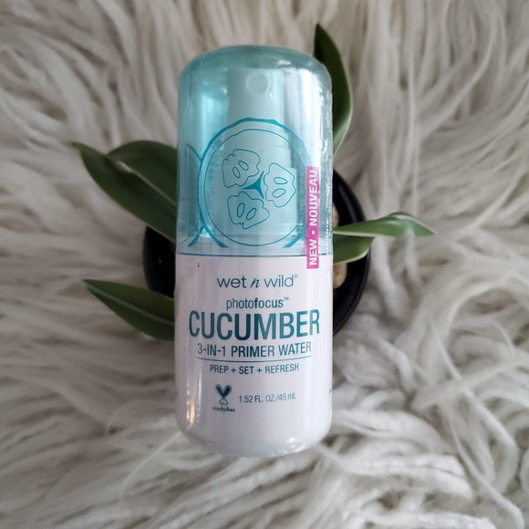Wet N Wild Photofocus 3-in-1 Cucumber Primer Water - Picture 1 of 6